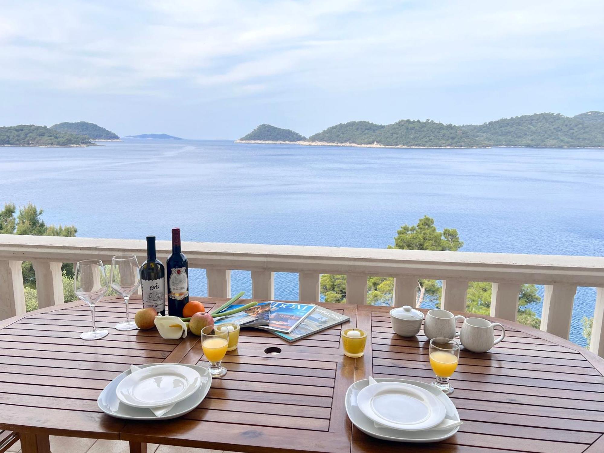 Terrace Studios With Panoramic Seaview Uble 外观 照片